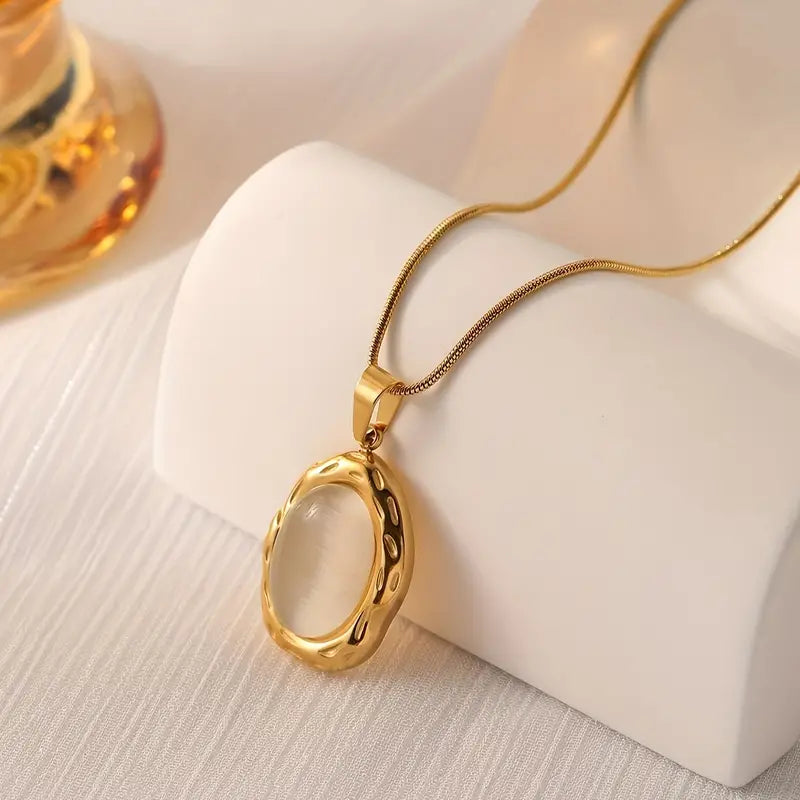 Gold Oval Pendant Necklace